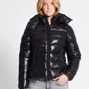 Slutsåld lager 157 jacka - Säljer den slutsålda jackan från lager 157!💕Aldrig använd med prislapp kvar! Pris kan diskuteras