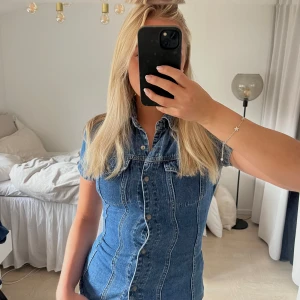 Jeans skjorta  - Så snygg jeans topp köpt secondhand!!🙌🏼🙌🏼