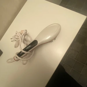 Värmebotste - En bra värme borste, perfekt till at styla håret.