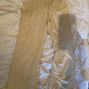 Mjukisbyxor  - Aldrig använda St 38/M Från Nelly trend