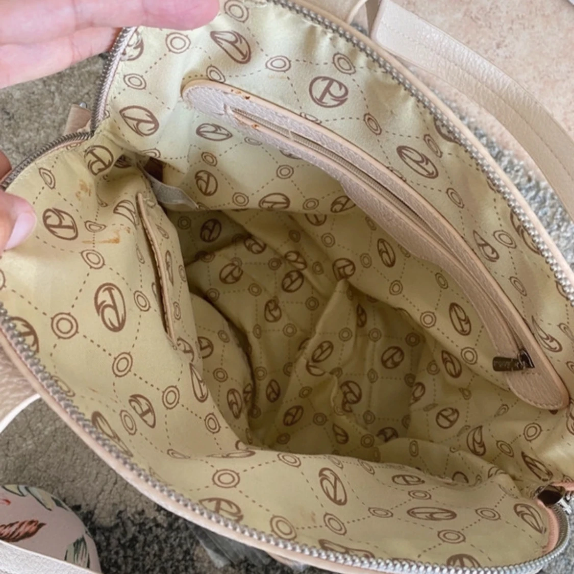 Beige handväska från Giulia Pieralli - 91