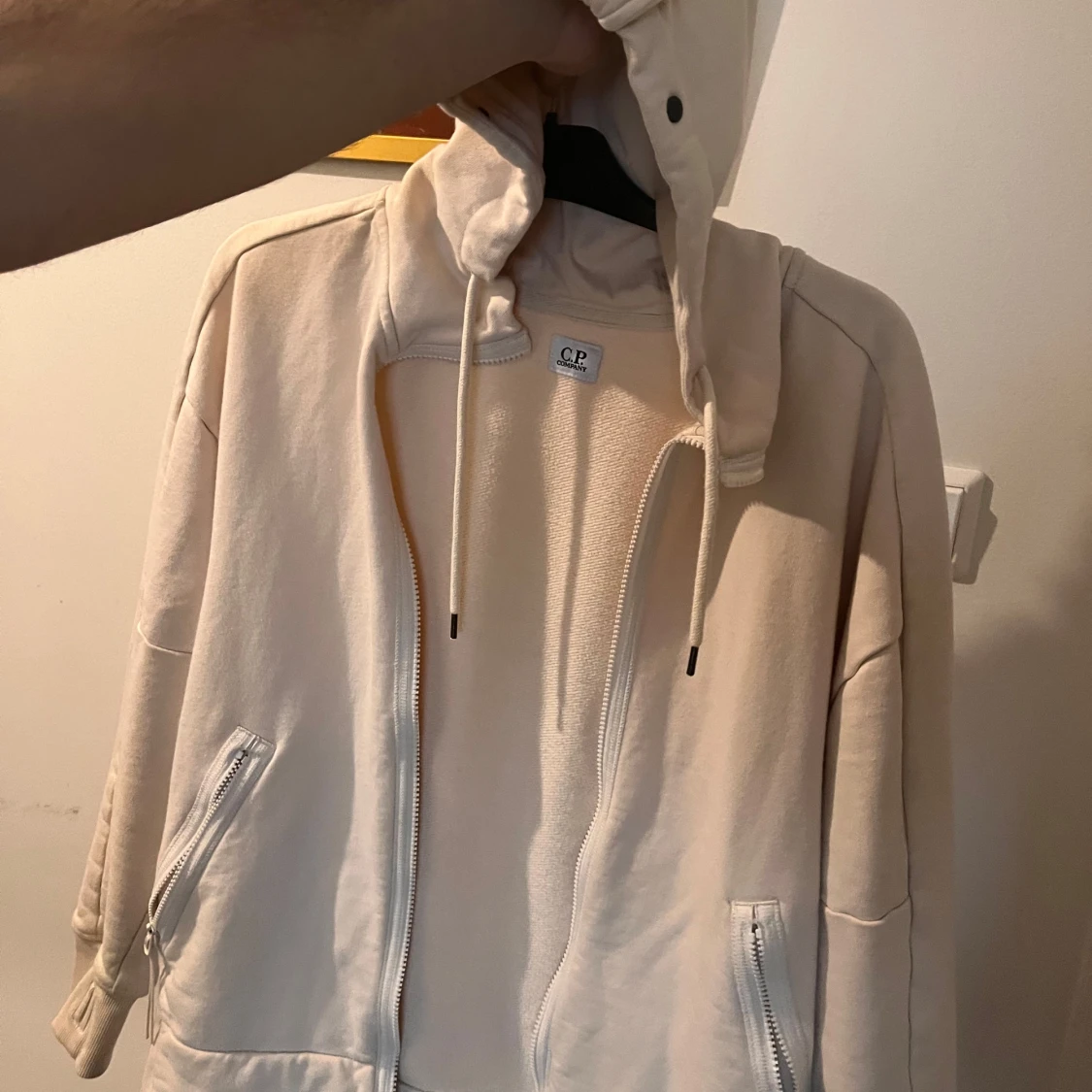 Beige hoodie från C.P. Company - 92