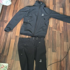 Haglöfs sett plus lacoste zip up - Haglöfs byxor och jacka och en zip up