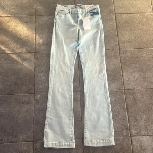Ltb jeans - I nyskick, säljer då det är för stora för mig