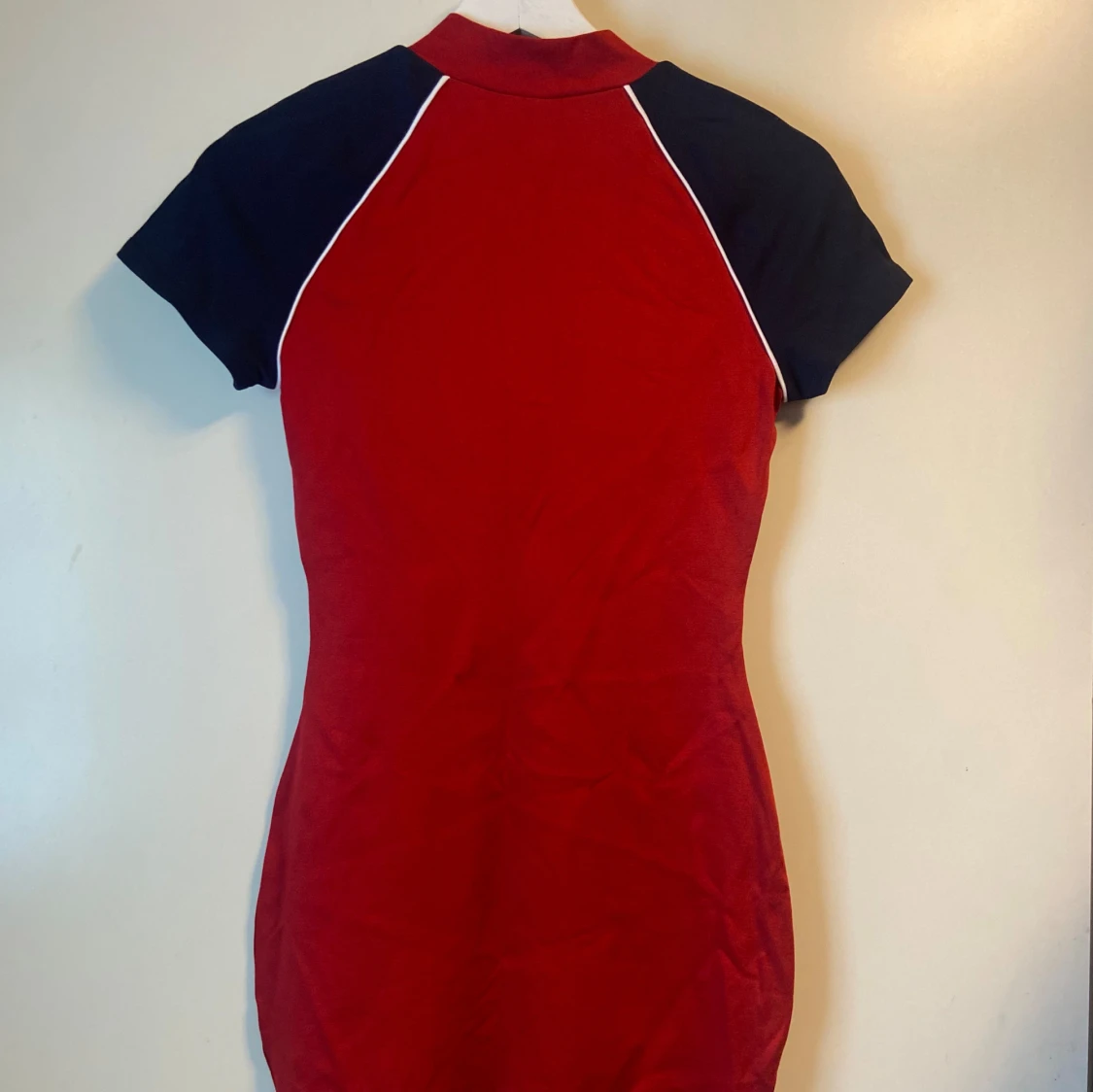 Röd klänning   - 91