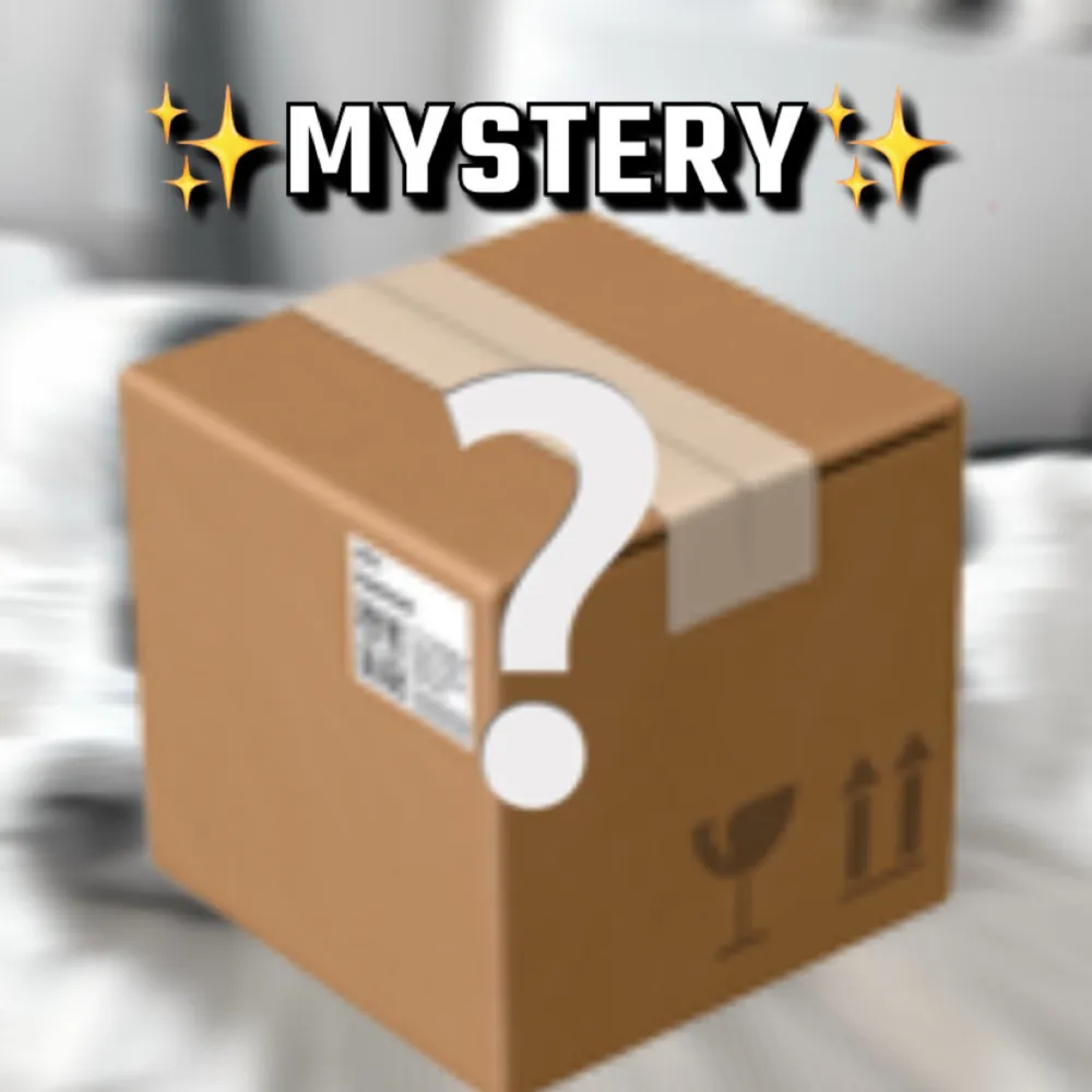 Jag har gjort ett mystery paket med damkläder i storlek S! Innehåller 4 plagg i bra - fint skick☺️ . Tröjor & Koftor.