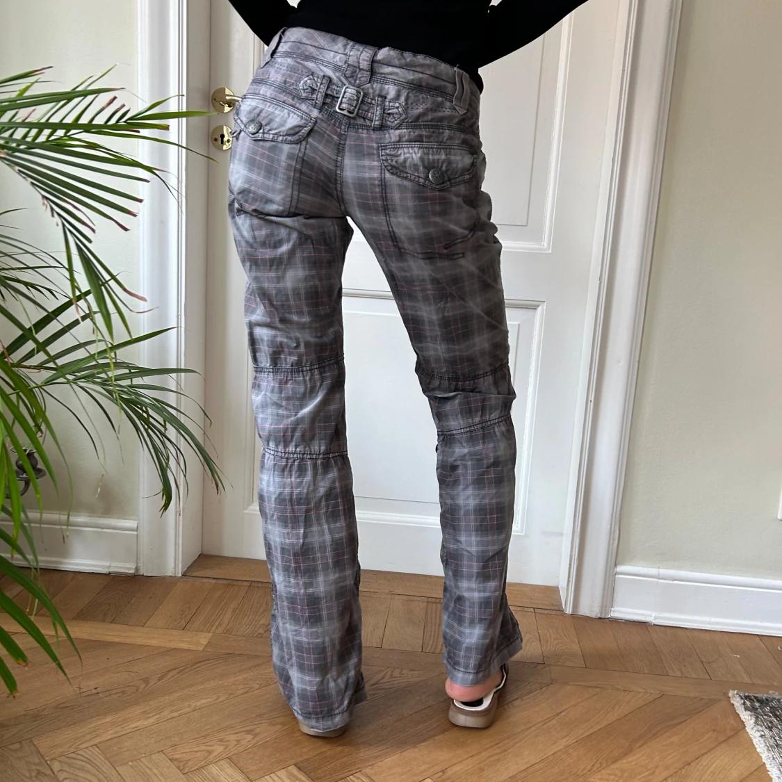 Rutiga cargopants i grå/lila färg - 92