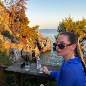 Splitternya Celine triomphe brunfläckiga 01 - Se vidare info på Celine. Com   Allt ingå som vid köp online  Kvitto online Nypris 4850kr 