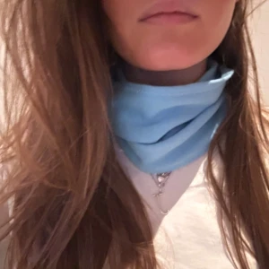 Ljusblå buffer - Säljer nu olika buffrar ❣️ denna är i ljusblå och i ett lite tjockare material❣️ vid köp av två får man 50kr rabatt!💗 kommer fler inom kort men säljer endast 1-2 av varje⭐️.