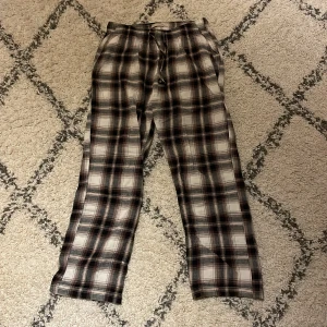 Pyjamasbyxor - Säljer dessa pyjamasbyxorna från laget 157