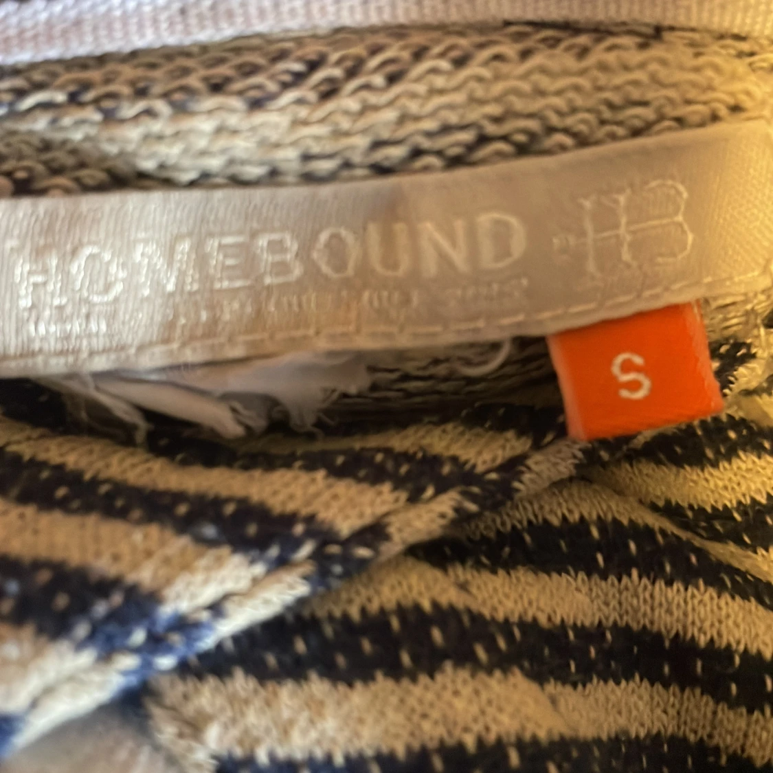 Randig hoodie från Homebound - 91