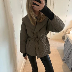 Jacka - Supersnygg jacka från märket InWear❤️ nypris 2000kr och endast använd 2 gånger