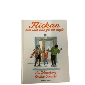 Flickan som inte ville gå till dagis - En charmig barnbok om en flicka som inte vill gå till dagis. Boken är illustrerad med färgglada bilder och har en inbunden pärm. Perfekt för högläsning och att diskutera känslor kring att börja på dagis.