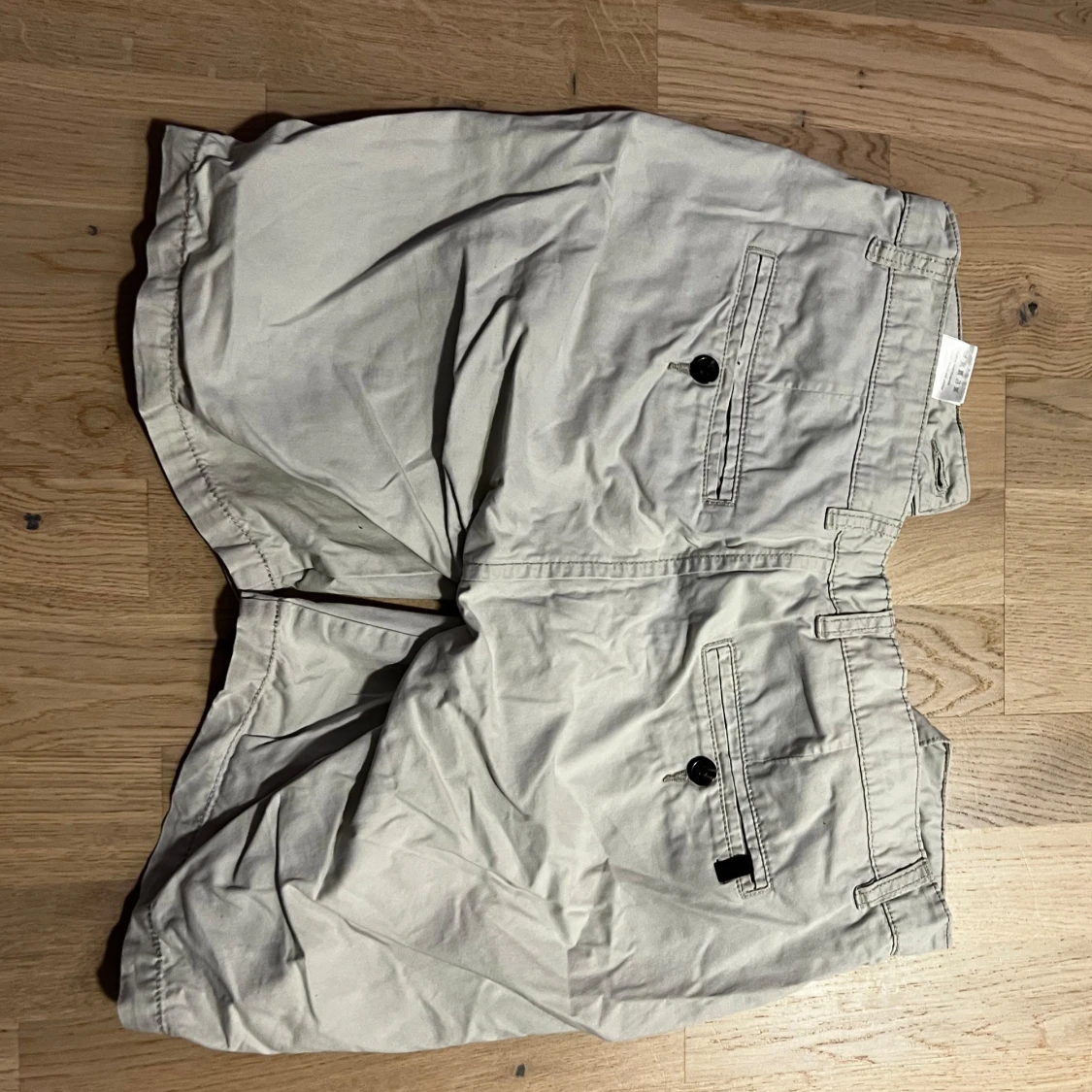 Beige shorts från 157 - 90