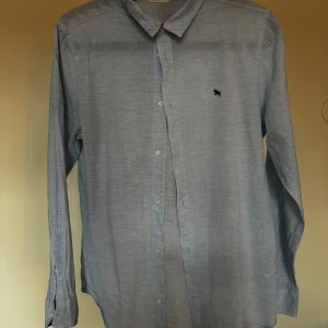 Fin skjorta pojke  - Fin skjorta, fint skick. 