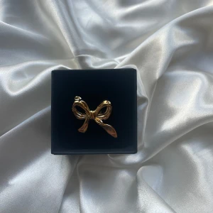 Rebecka ring - 55kr/st, Ion pläterat rostfritt stål 304