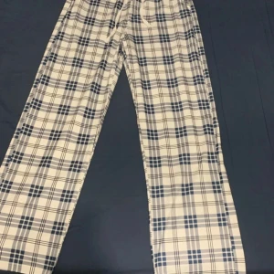 Pyjamas byxor - Ny och oanvänd strl S 170-175cm