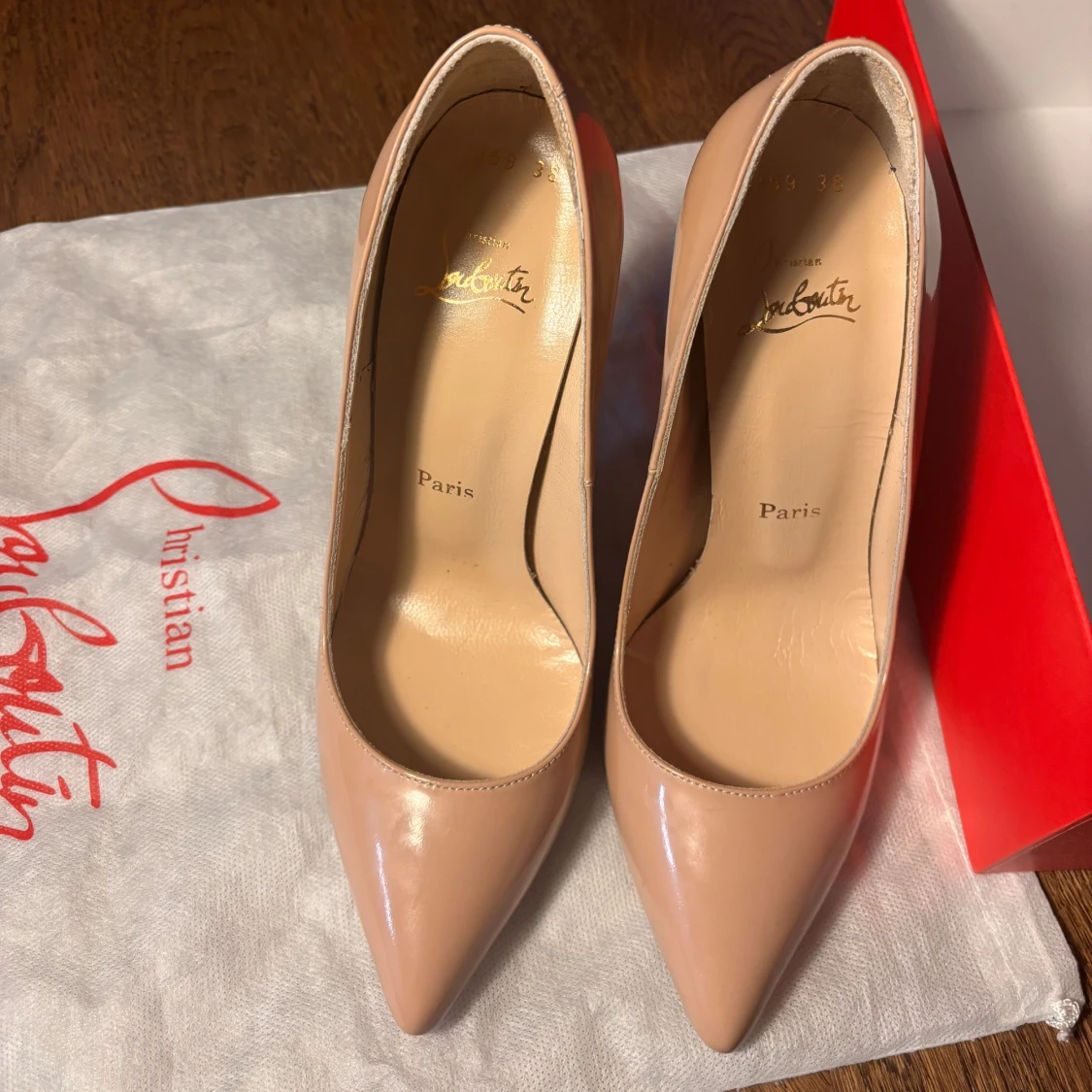 Louboutin klackar  - 91