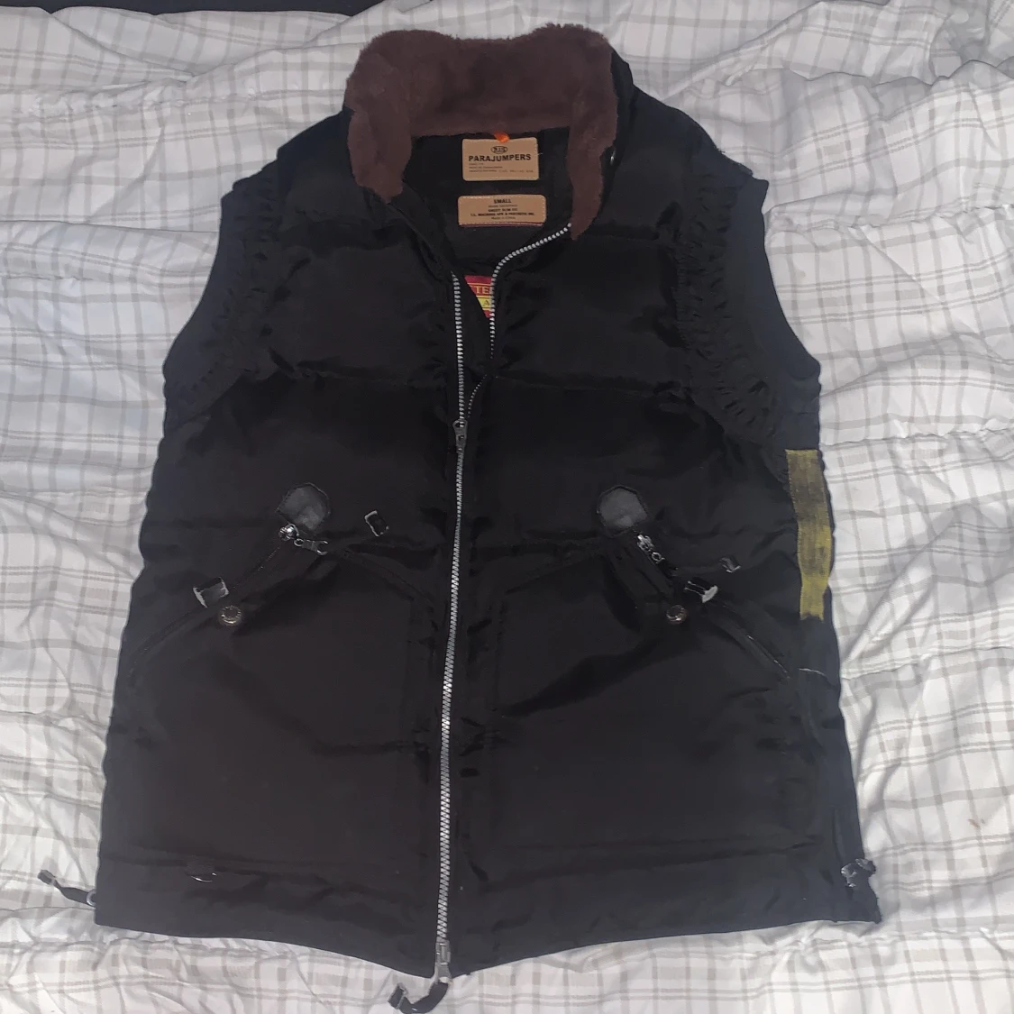 Svart dunväst från Parajumpers