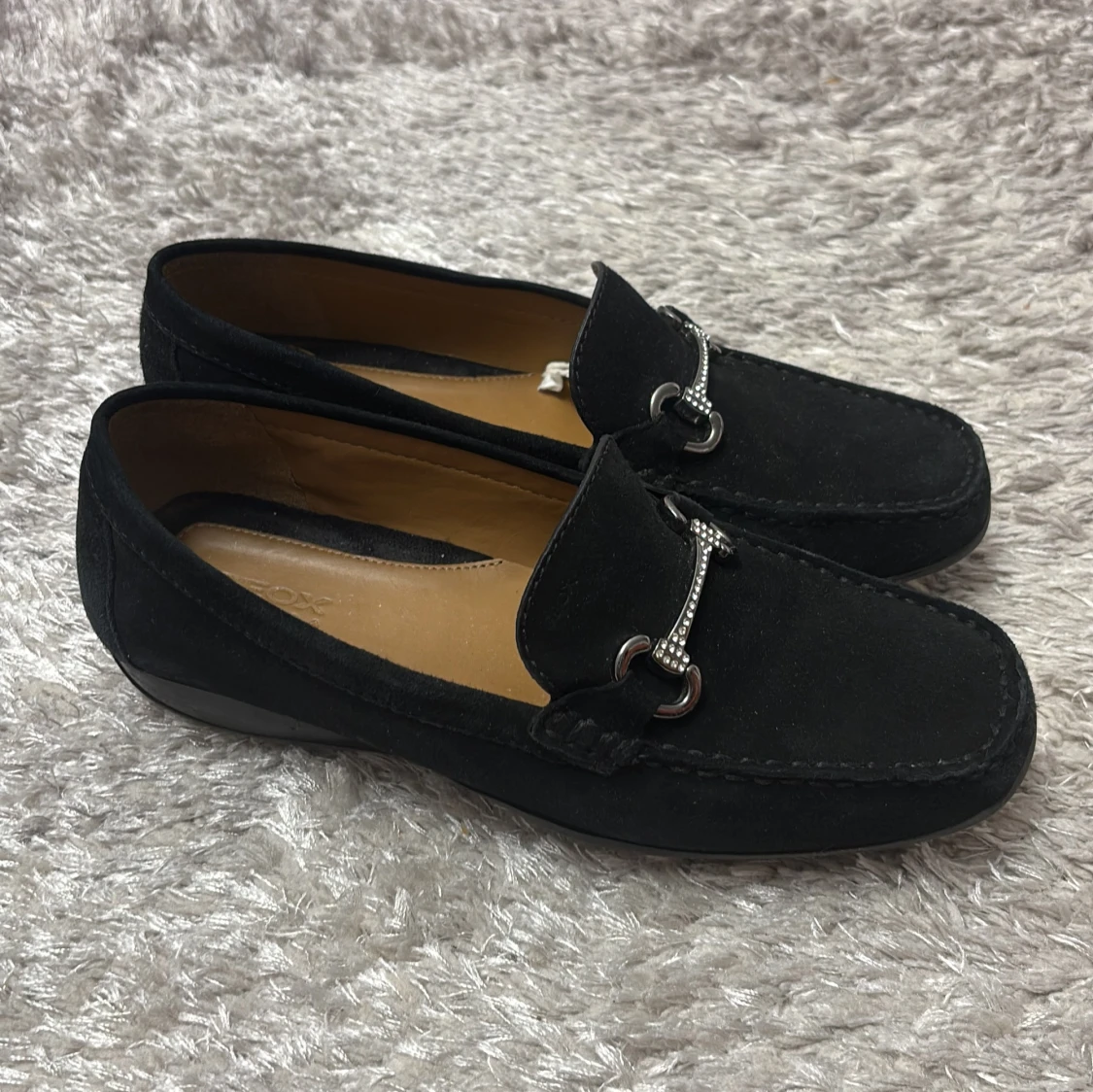 Svarta mockaloafers från Geox - 1