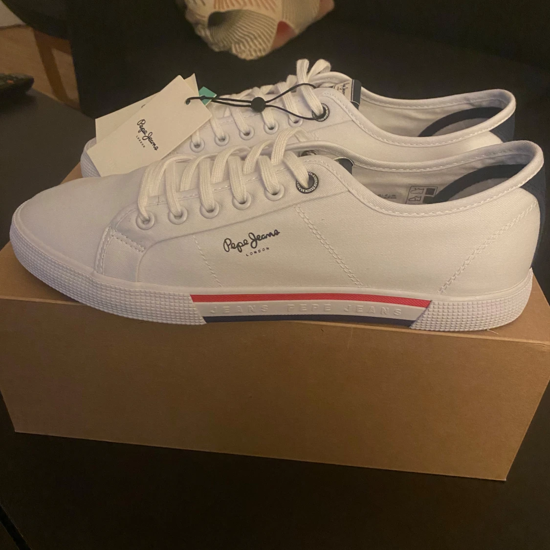 Vita sneakers från Pepe Jeans - 2