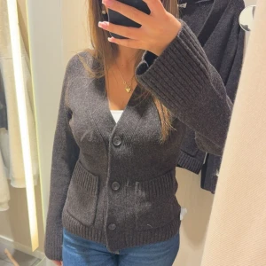 Wera kofta - Slutsåld brun kofta från Wera, använd 1 gång🩷nypris 899