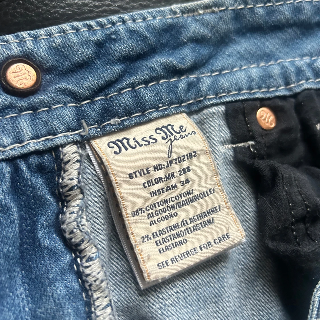 Vintage Low waist Miss Me jeans  - 4