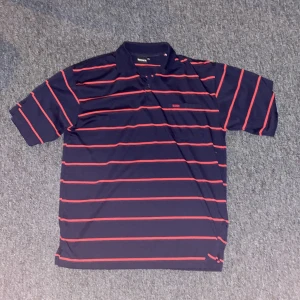 Hugo Boss piké - Skön hugo Boss Pike ej använd XXL men passar som L