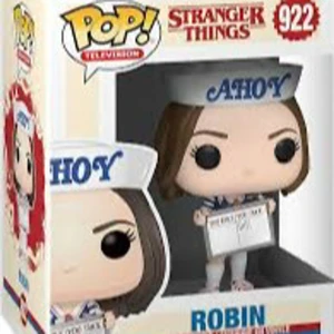 Funko Pop! Robin från Stranger Things - Samlarfigur av Robin från Stranger Things i sin ikoniska Ahoy-uniform. Perfekt för fans av serien och samlare av Pop! figurer. Figuren kommer i en snygg displaybox med fönster.