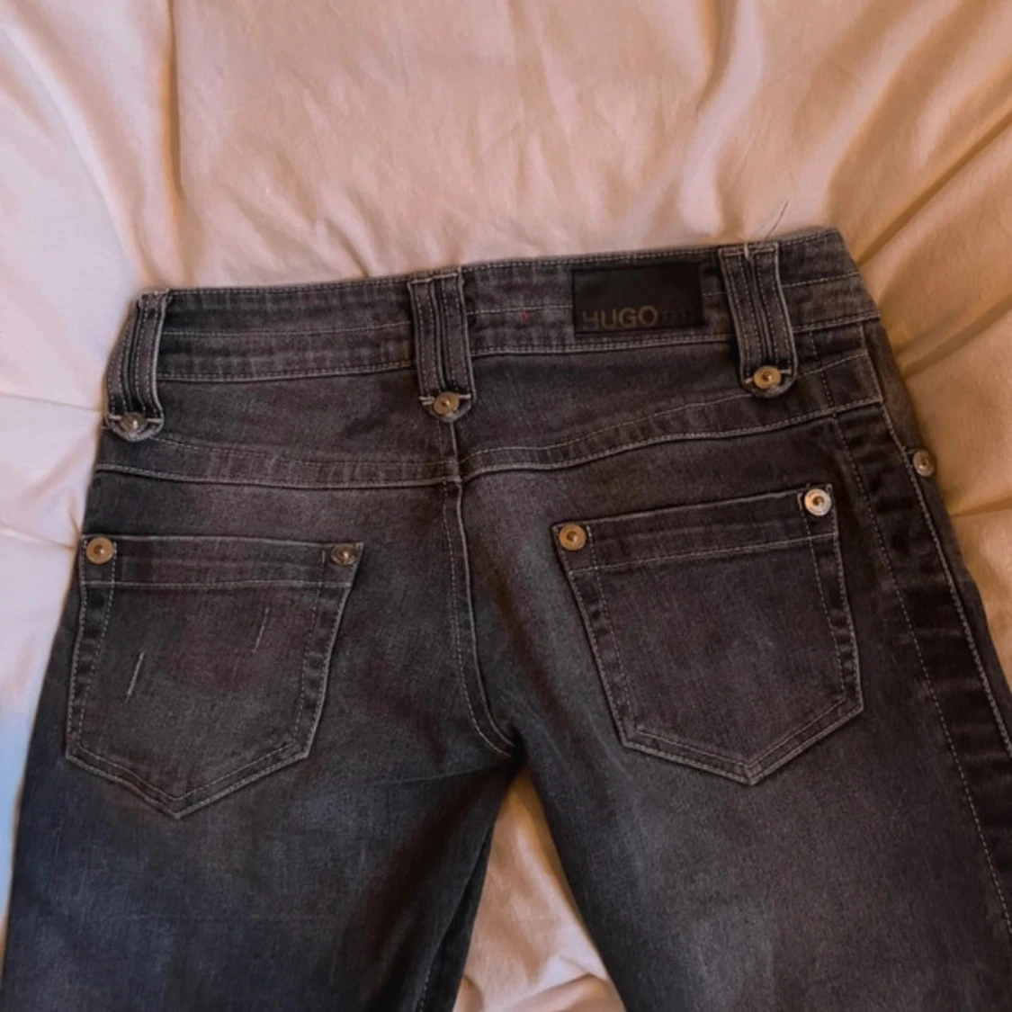 Lågmidjade Hugo Boss jeans  - 1