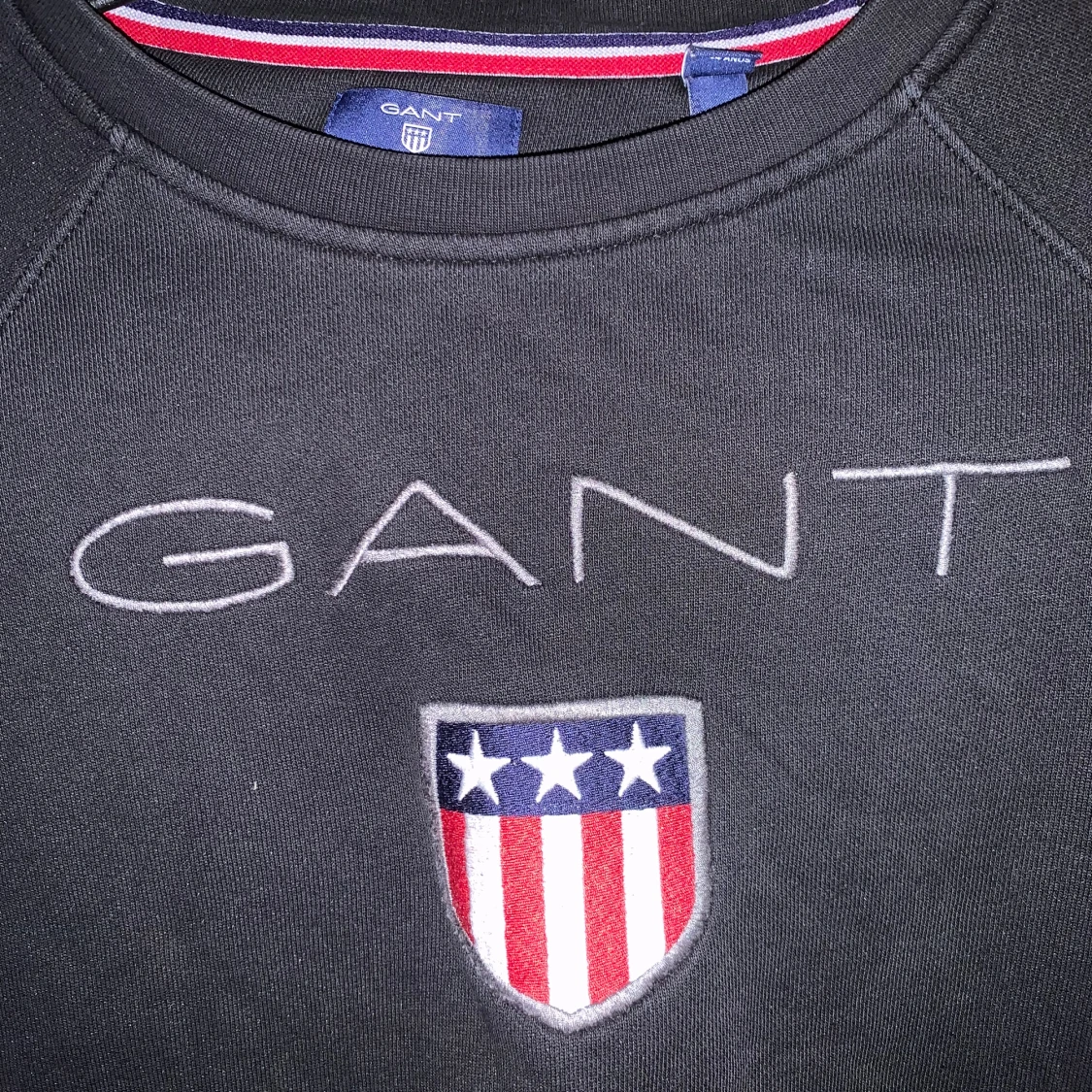 Svart tröja från GANT - 1