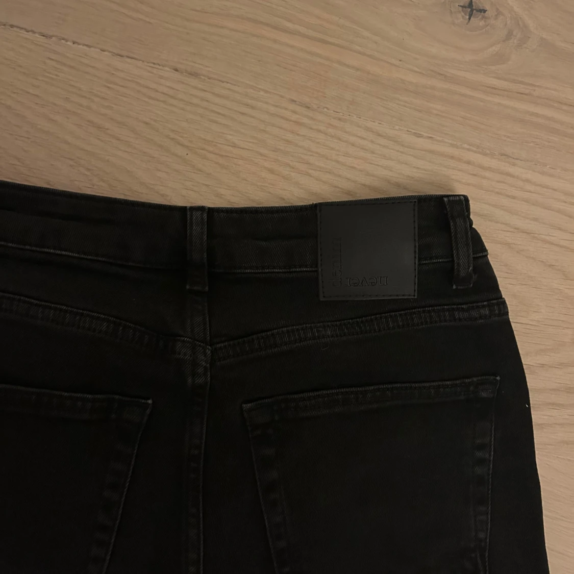 Så snygga raka jeans från bikbok  - 3
