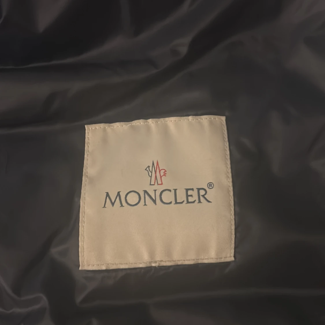 Svart dunväst från Moncler - 3