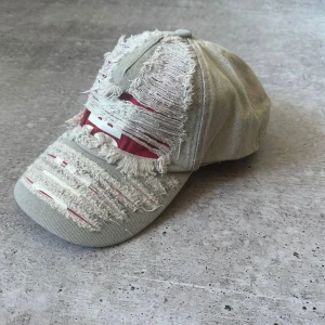 Disel kepsSliten beige keps - Bästa Disel kepsen du kan hitta. Svår att få tag på