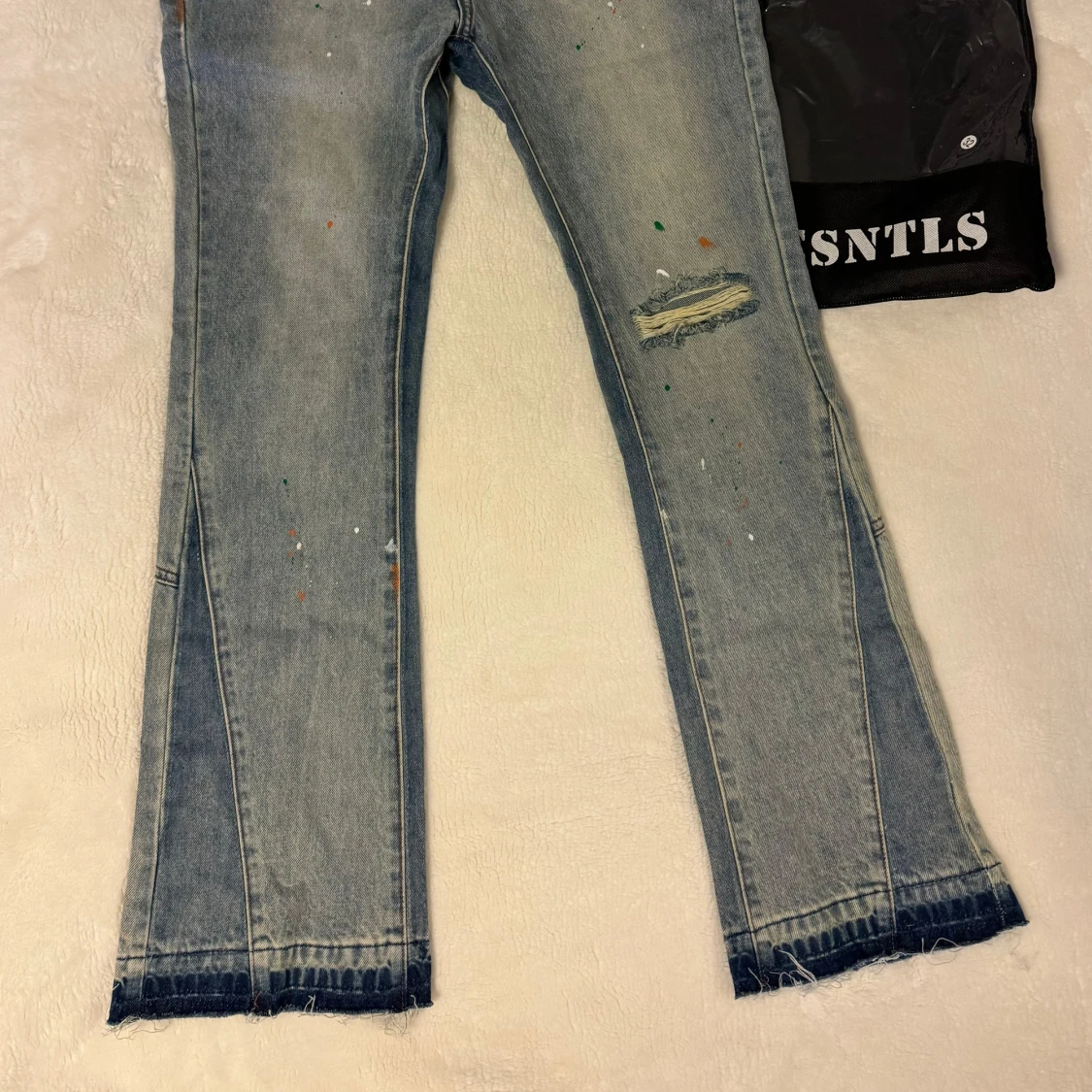 Flared Jeans HESNTLS - 2