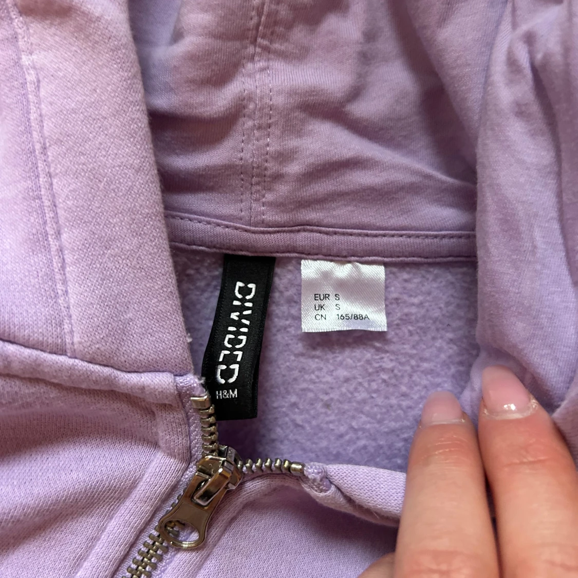 Lila croppad hoodie från H&M - 1