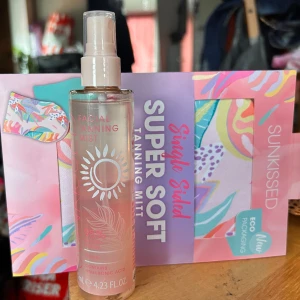 Sunkissed BUS kit! - Sunkissed Facial tanning mist 125 ml & en single sided super soft tanning mitt. Plomberade. 