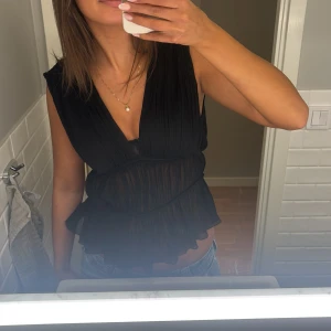 Zara topp - Fin festligare topp som inte används längre