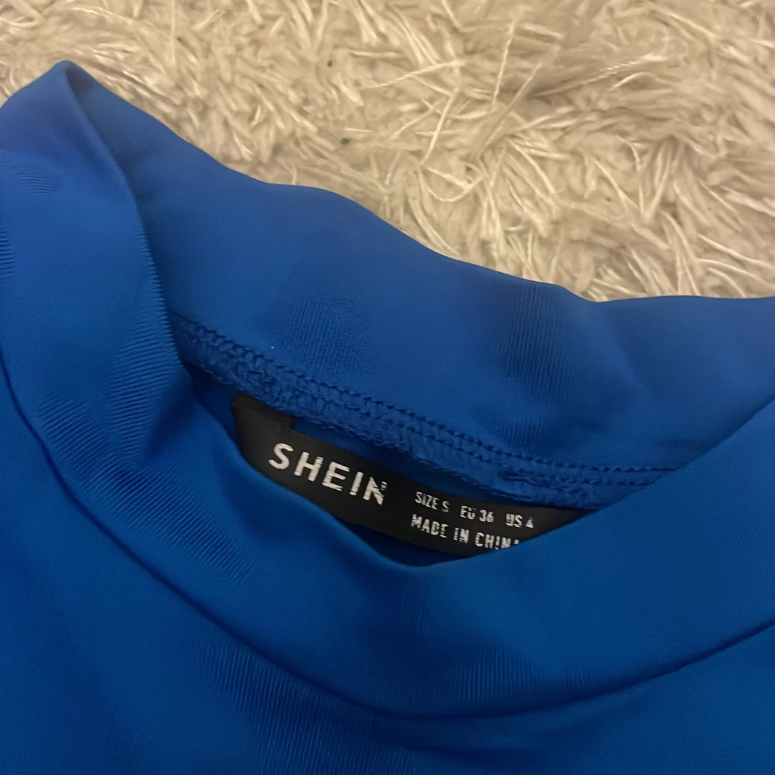 Blå långärmad topp  - 91