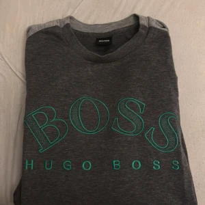 Hugo boss tröja - Den har inga fel på sig och ser ut som ny 💞