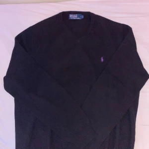  Polo Ralph Lauren - Ralph lauren tröja i st L men är passar mer som M