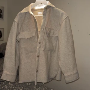 Beige Kappa - Snygg beige kappa!. 