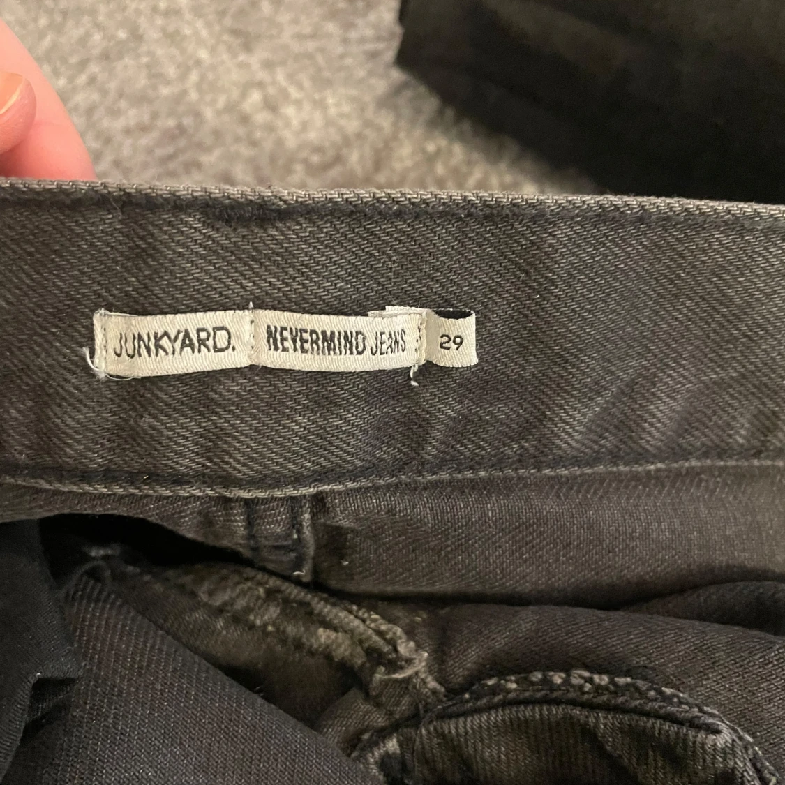 Svarta jeans från Junkyard - 3