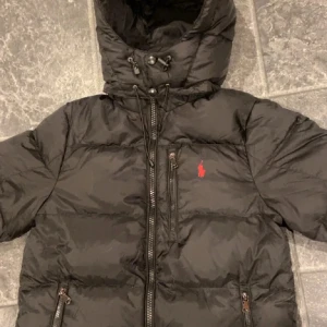 Ralph lauren jacka - Riktigt snygg jacka i bra skick. Pris går att diskutera