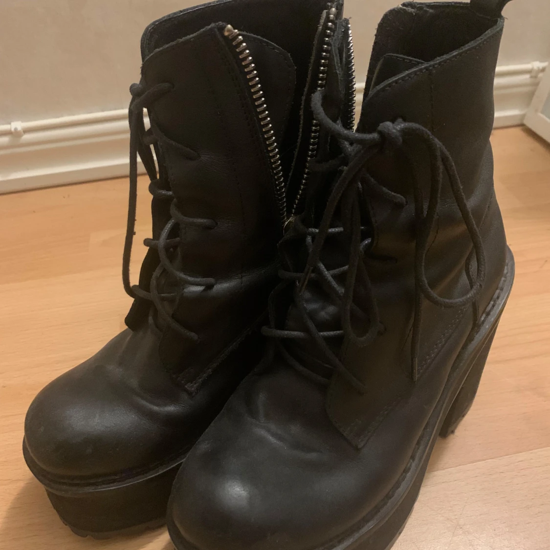 Svarta choke boots - 2