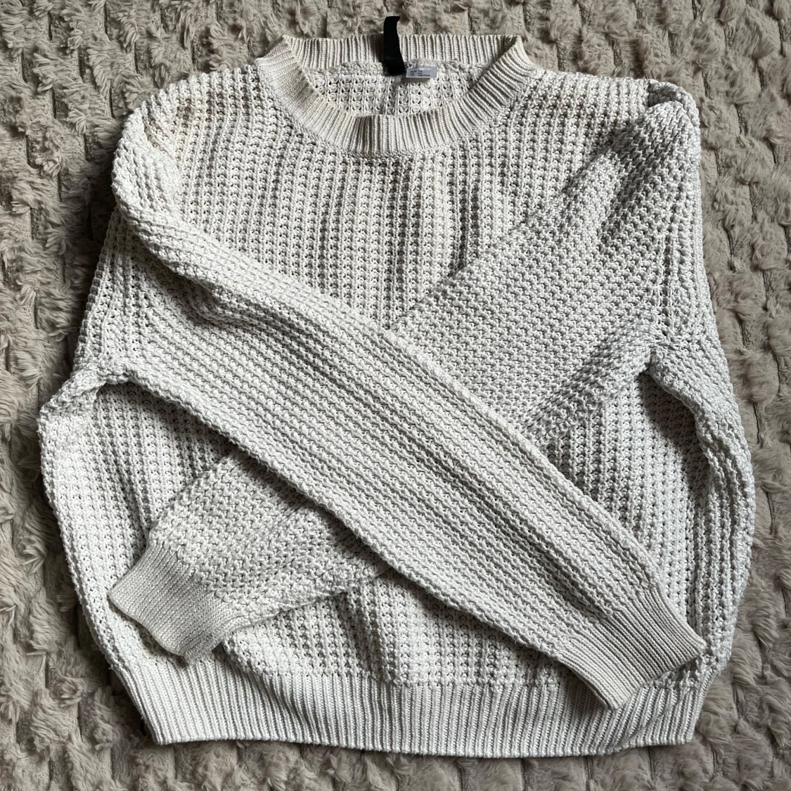 Vit stickad tröja från H&M