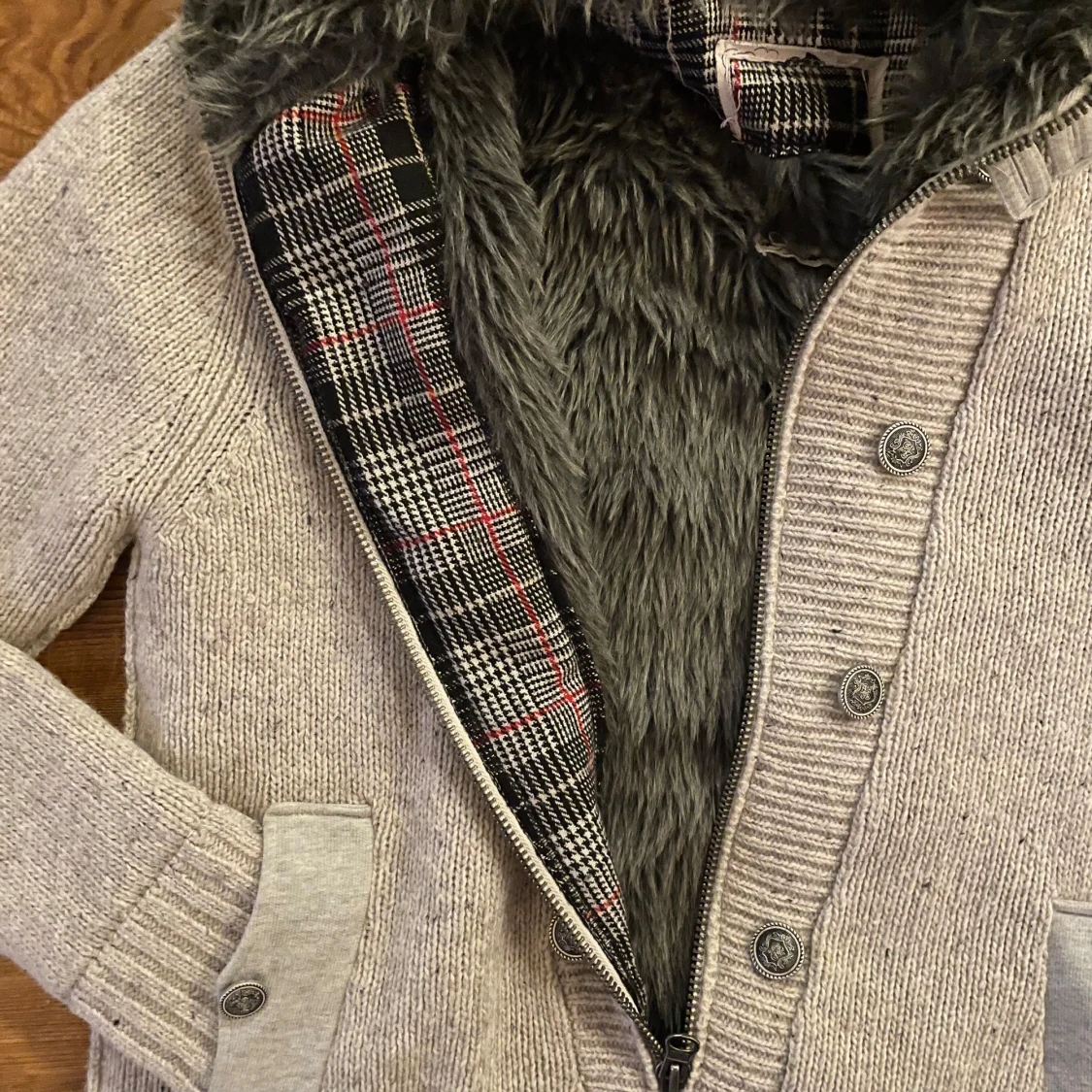 Beige pälscardigan - 3