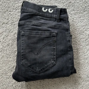 Dondup George  - Dondup George Jeans | Stolek W32 | Nypris cirka 4000kr | Hör av dig vid frågor eller funderingar!