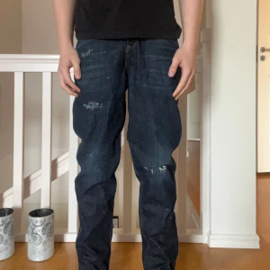 Mörkblå Replay Jeans - Säljer ett par Replay Jeans, i storleken 29,30