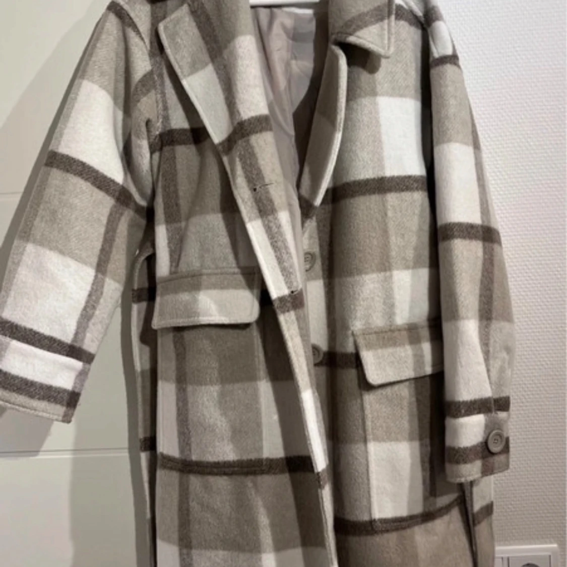 Rutig kappa från NA-KD - 92